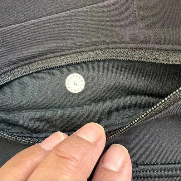 Lululemon Pace Perfect Crop size 4 - Picture 9 of 14